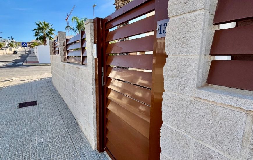 Sale - Villa - Benijófar - 