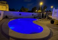 Sale - Villa - El Raso