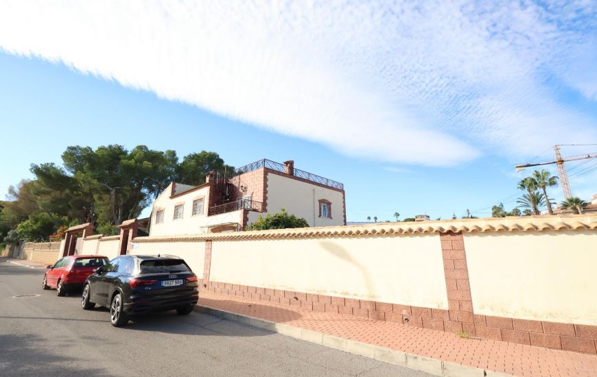 Sale - Villa - Torrevieja