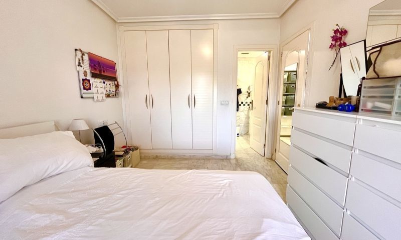 Sale - Apartments - Villamartin - Villamartín