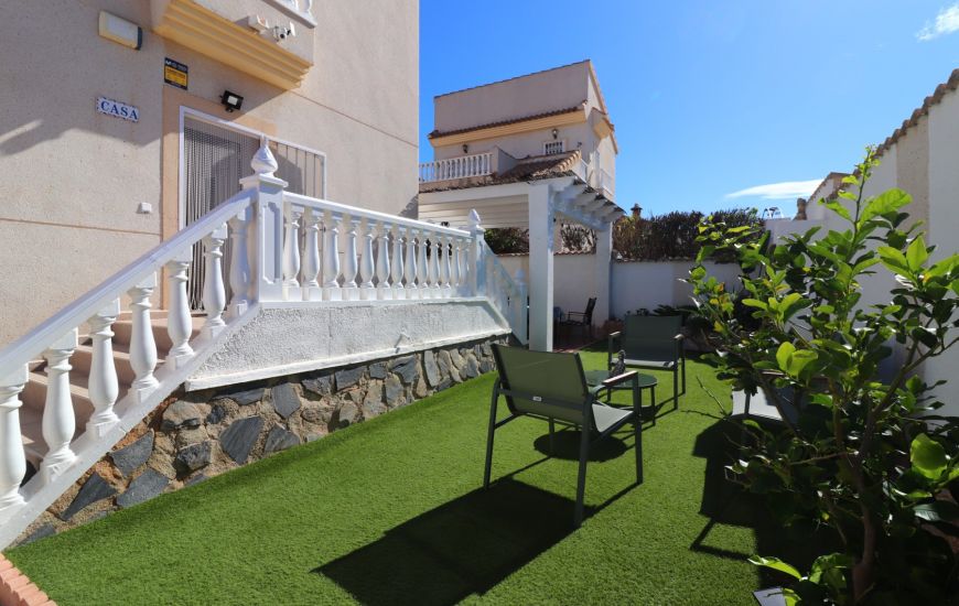 Sale - Villa - Benimar