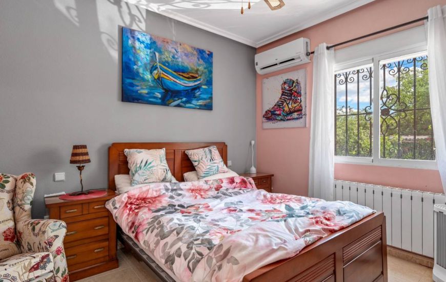 Sale - Finca - Catral