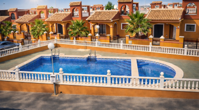 Villa - Sale - Torrevieja - Torrevieja