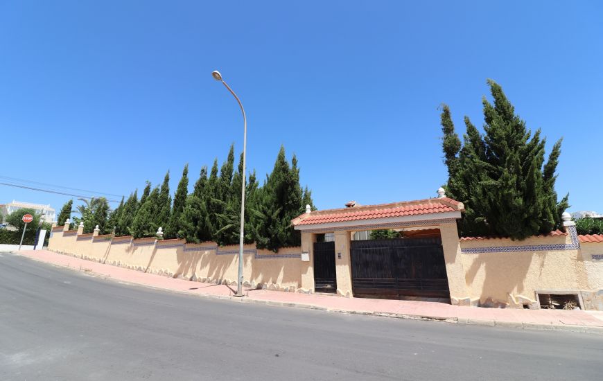 Sale - Villa - Ciudad Quesada
