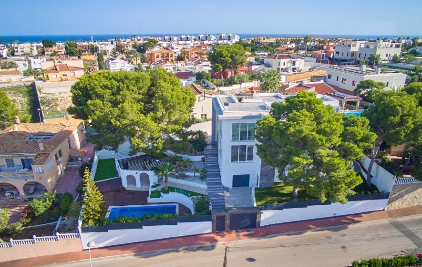 Sale - Villa - Los Balcones