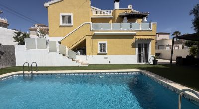 Villa - Sale - Villamartin - Villamartin