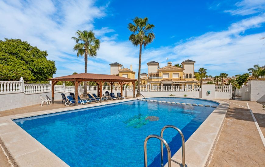 Sale - Villa - Algorfa